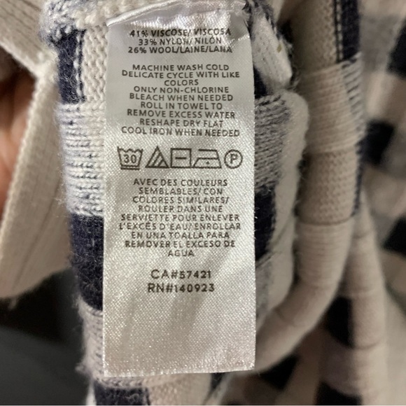 LOFT Plus Wool Blend Navy Gingham Sweater - Picture 7 of 7